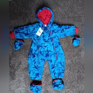 Vinetree snowsuit